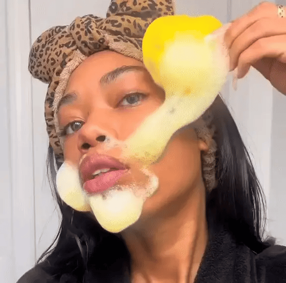 Brightening Turmeric & Kojic Acid Pads